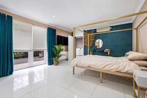 Photo 22- click for photo gallery